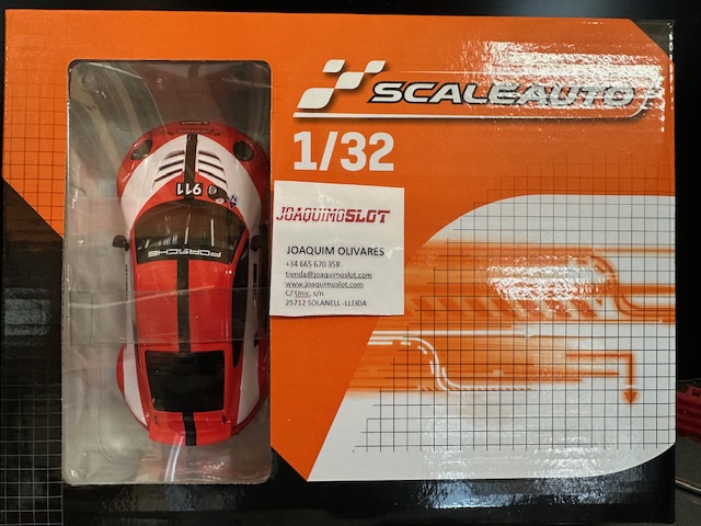 Scaleauto SC-6243E Porsche 911.2 GT3 RSR Cup Version Red/White