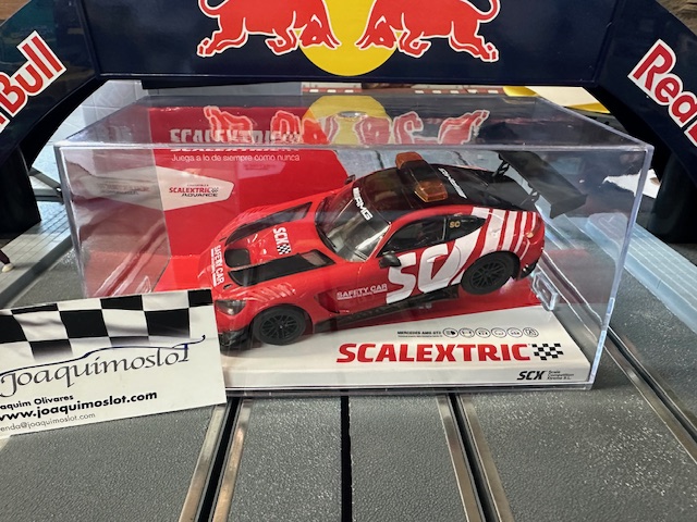 Scalextric U10459S300 AMG Mercedes GT3 Safety