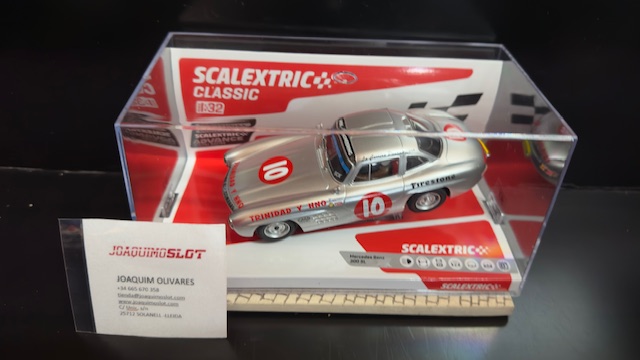 Scalextric U10557S300 Mercedes -Benz 300 SL Coupe Panamericana