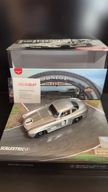 Scalextric U10568S300 Mercedes -Benz 300 SL Coupe 24H Le Mans