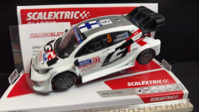 Scalextric U10606S300 Toyota Yaris Finland 24  #5