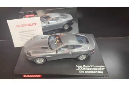 carrera evolution 25701 aston martin v12 james bond 007