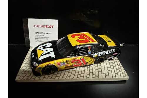 scalextric 64220 chevrolet impala ss "carterpillar"