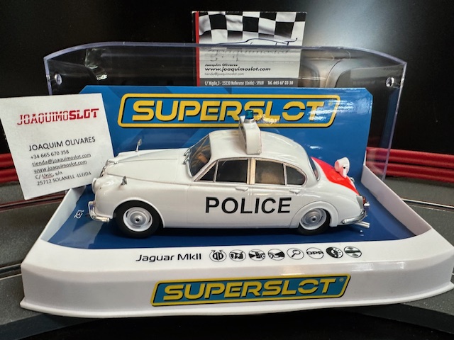 superslot h4420 jaguar mkii police edition