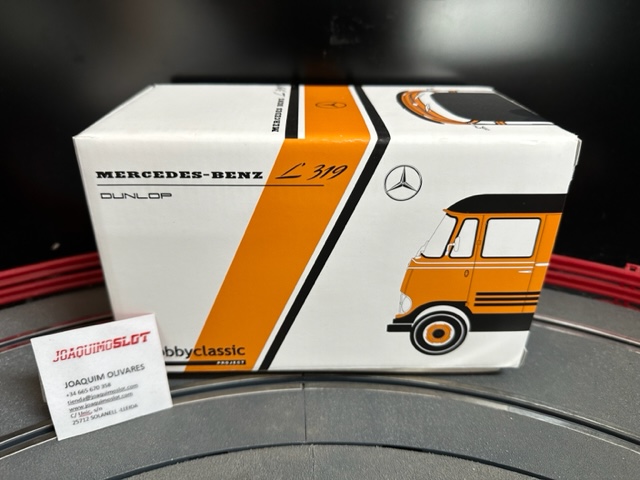 hobbyclassic hcp-215 mercedes benz l-319 - dunlop