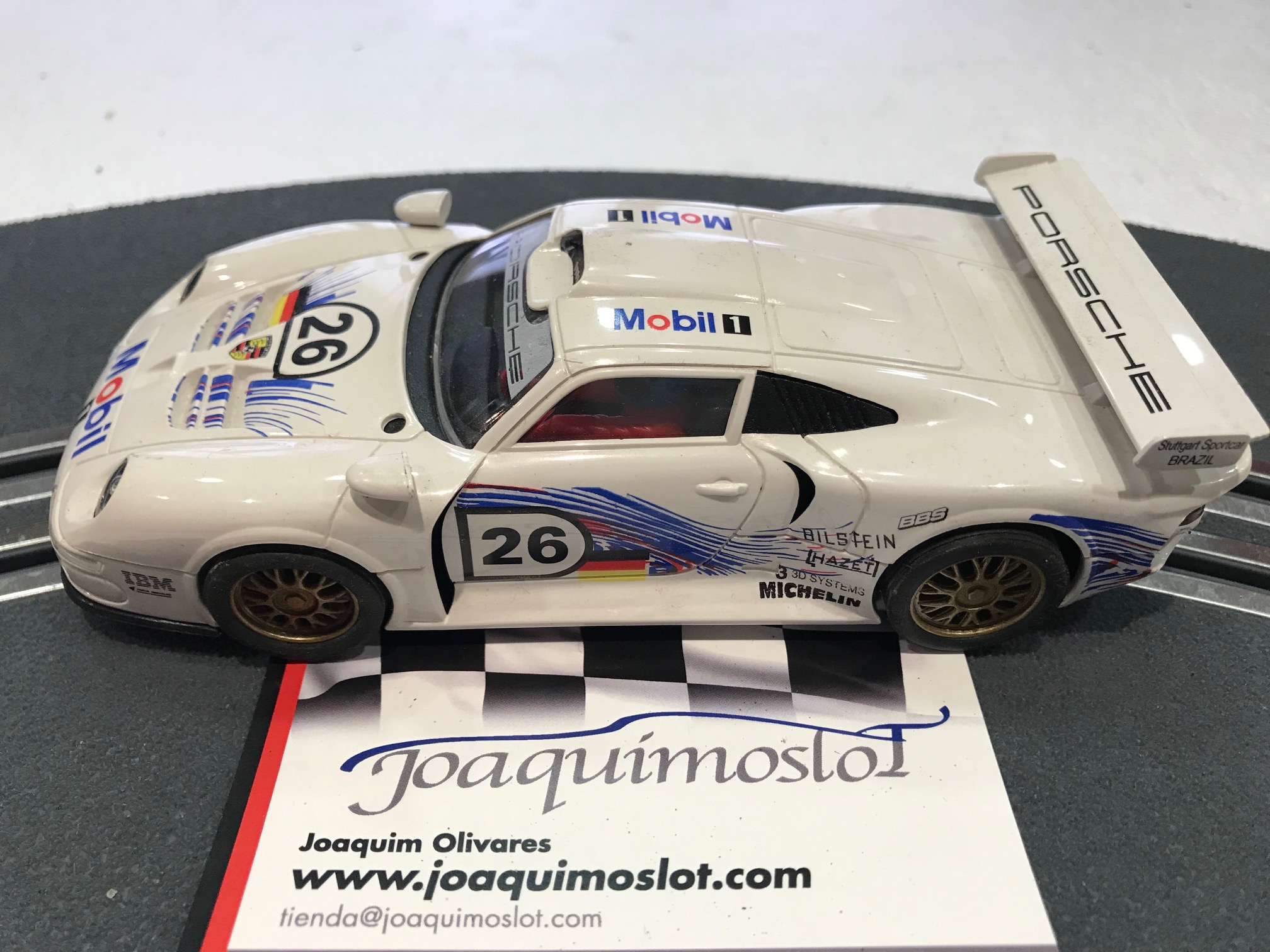 coche nuevo a estrenar, pero con alguna falta