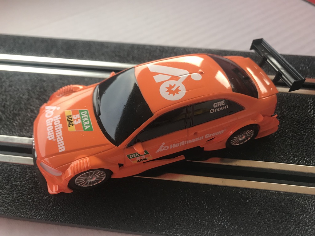 scalextric compact audi a4 dtm naranja green