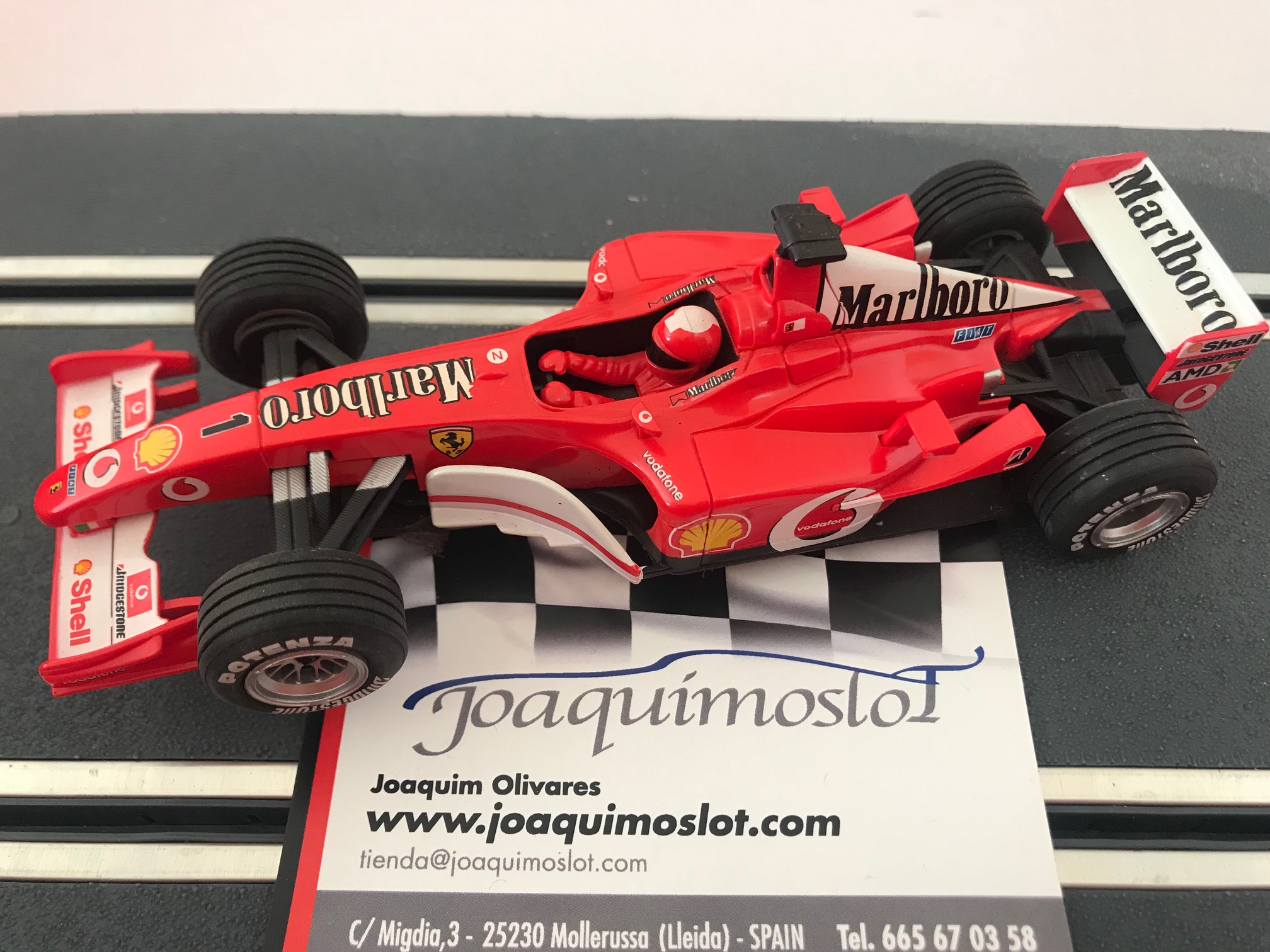 carrera evolution ferrari f2002 v10 nº1. decoración marlboro