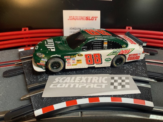 scalextric compact nascar chevrolet impala #88