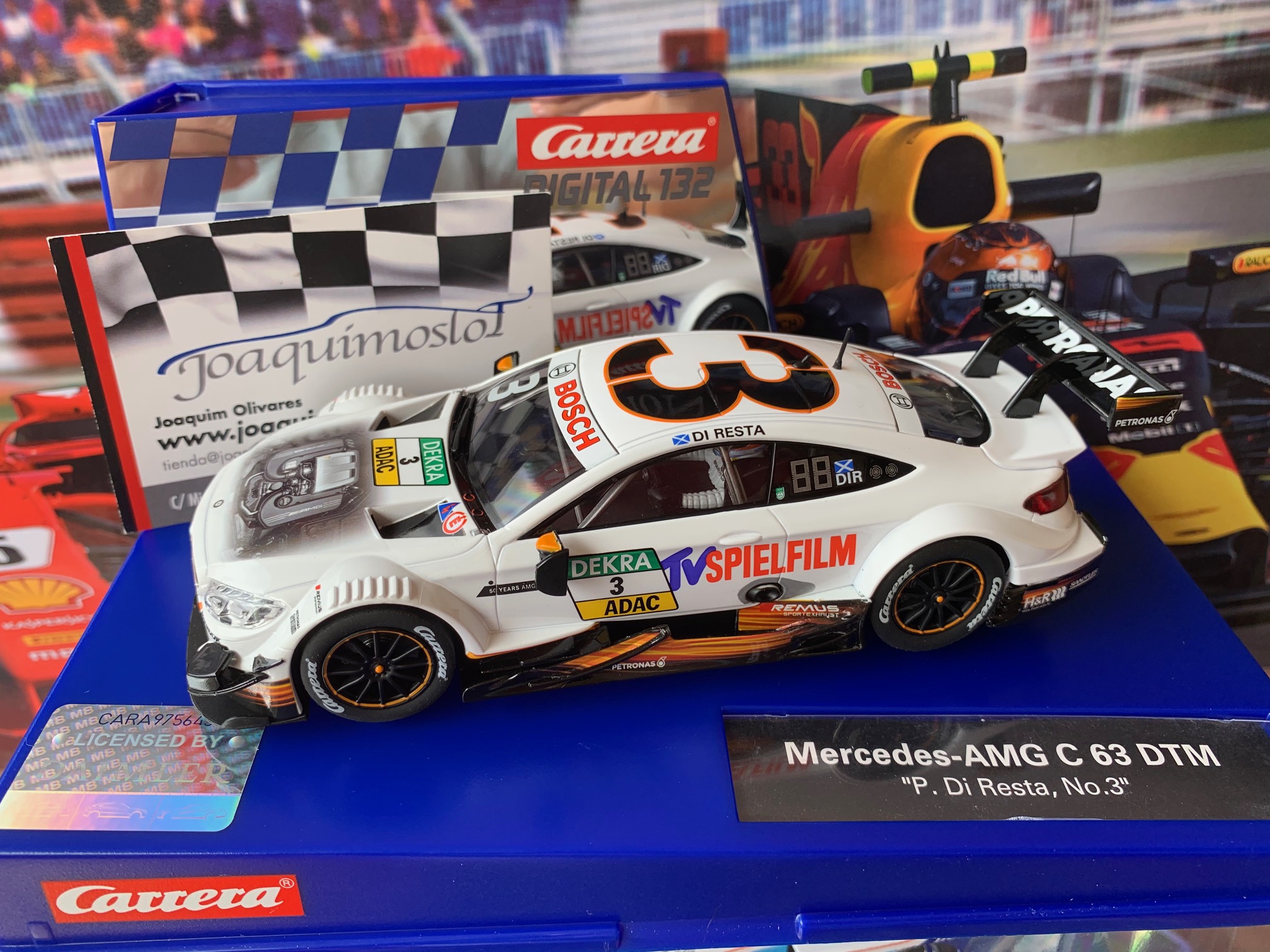 carrera digital 30839 mercedes-amg dtm "p. di resta, no.3"
