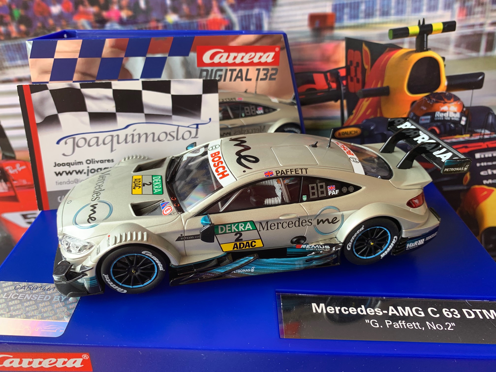 carrera digital 30838 mercedes-amg c 63 dtm "g. paffett, no.2"