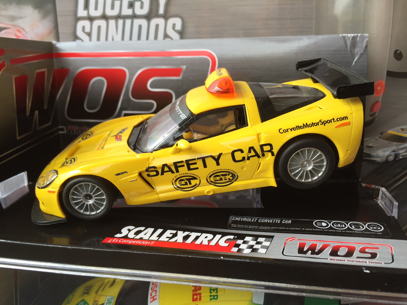 chevrolet corvette c6r "safety car" scalextric wos