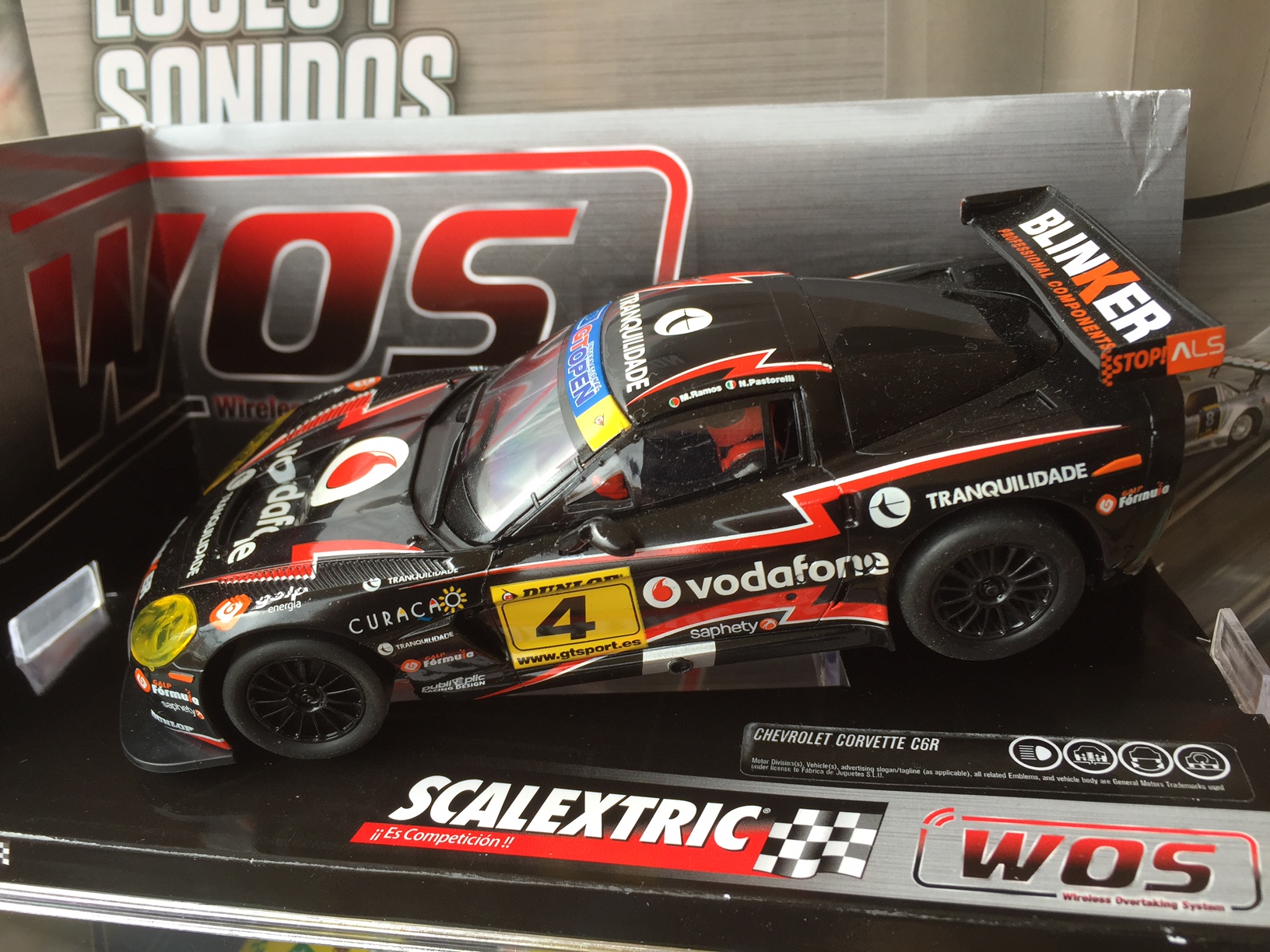 chevrolet corvette c6r "negro vodafone" scalextric wos