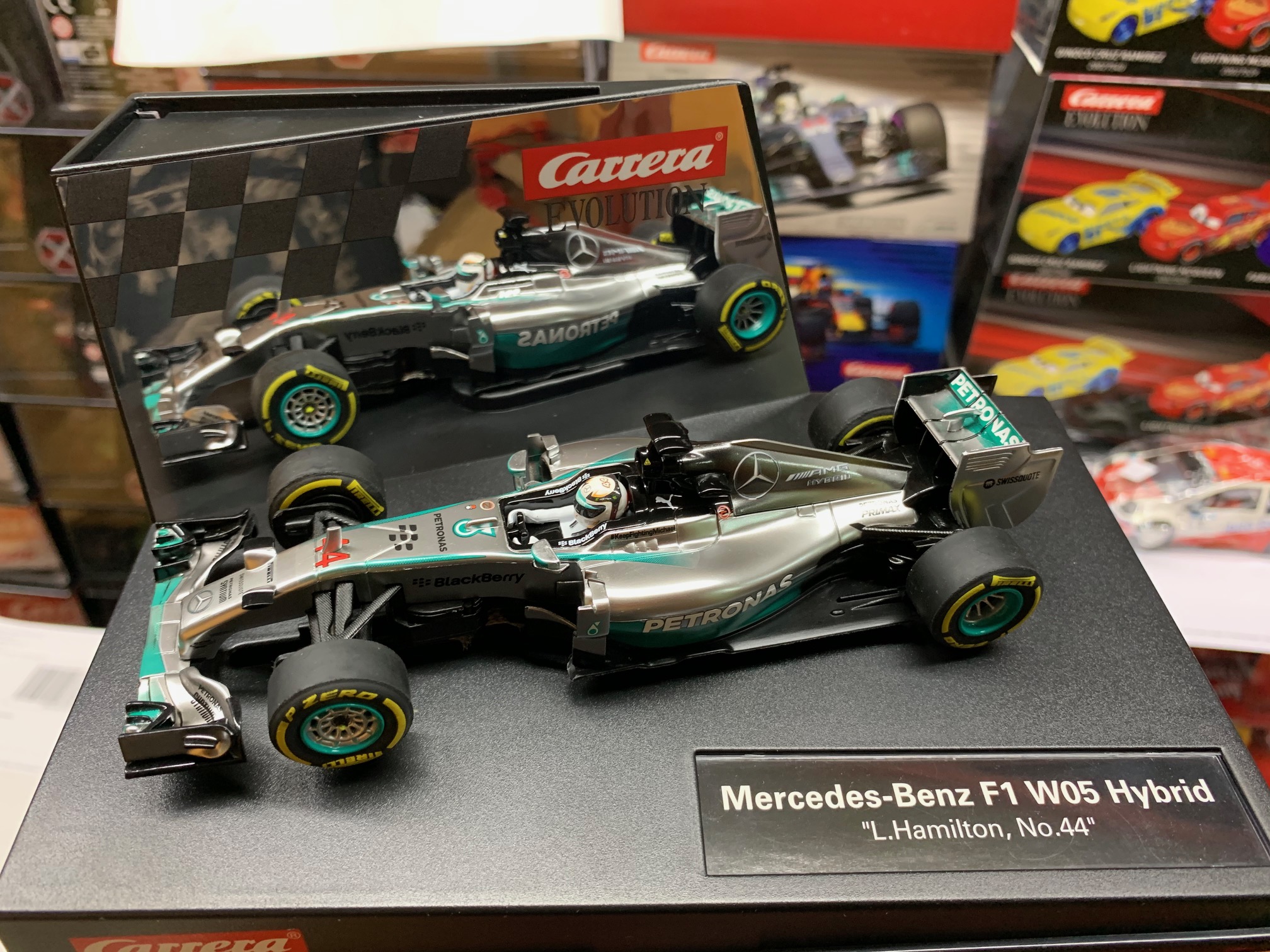 carrera evolution 27495 mercedes-benz f1 w05 hybrid l. hamilton