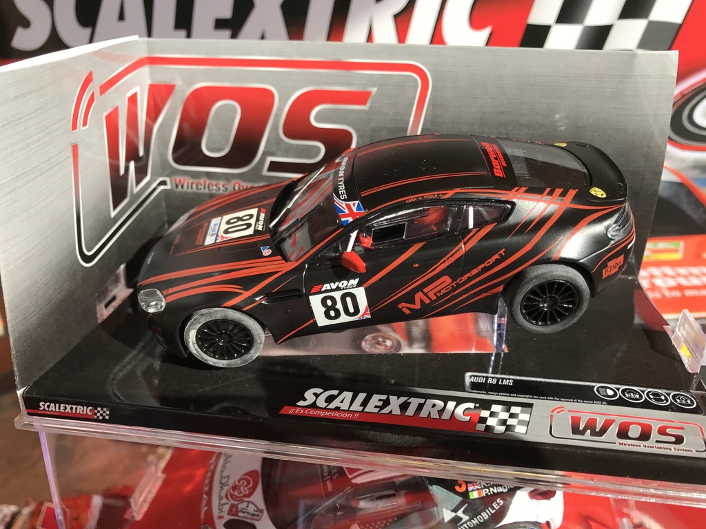 exclusivo aston martin v8 vantage scalextric wos " negro"