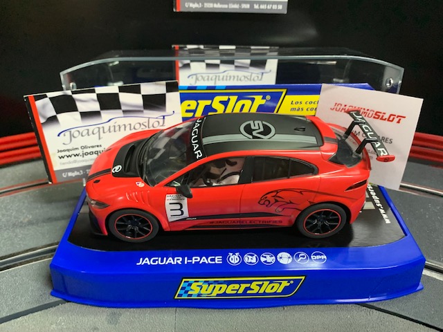 superslot h4042 jaguar i-pace red