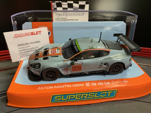 superslot h4316 aston martin dbr9 gulf edition rofgo dirty girl