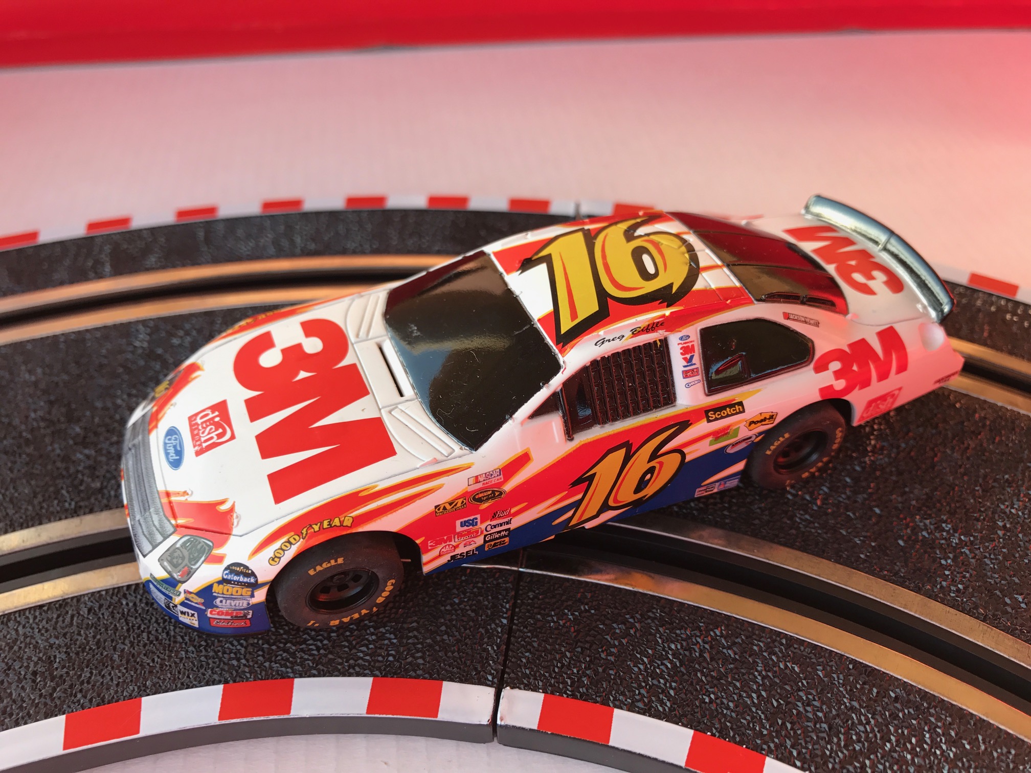 scalextric compact ford fusion nascar "3m" compact 1/43