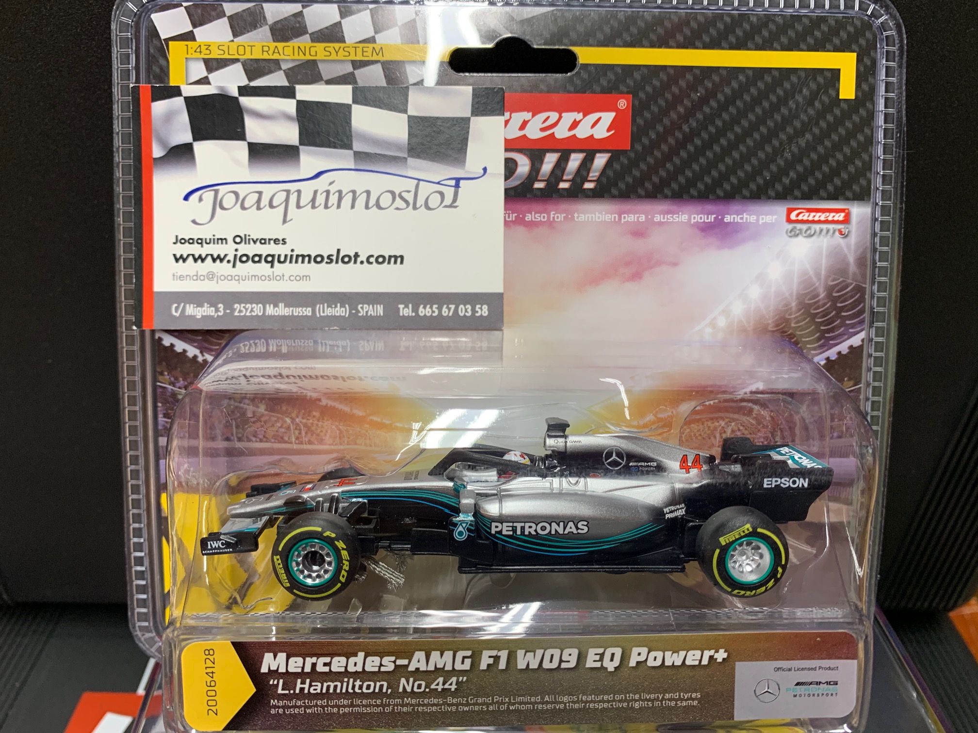 carrera go!!! 64128 mercedes-amg f1 w09 eq "l.hamilton, no.44"