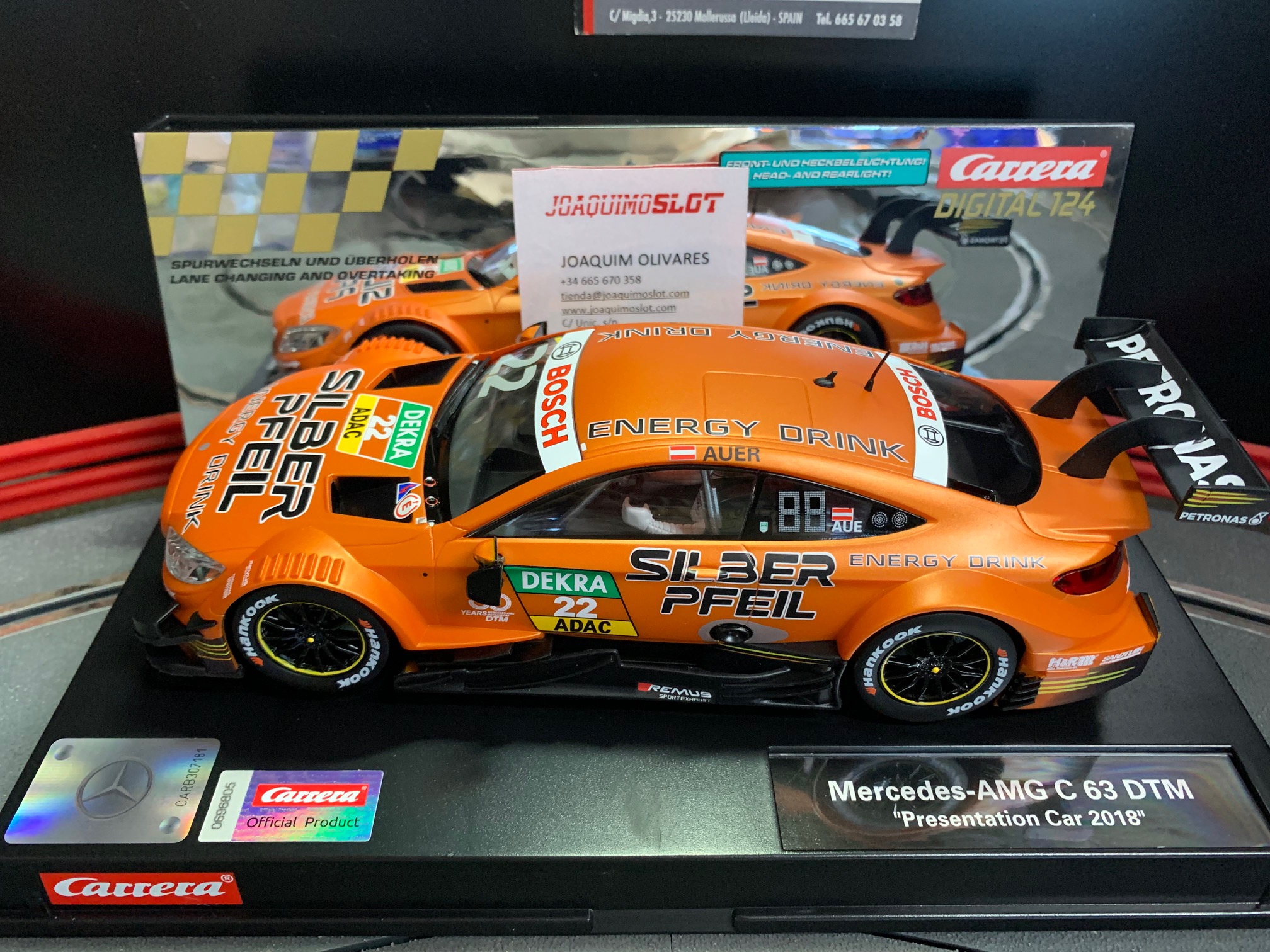 carrera digital 124 23934 mercedes-amg c63 dtm "l.auer, no.22"