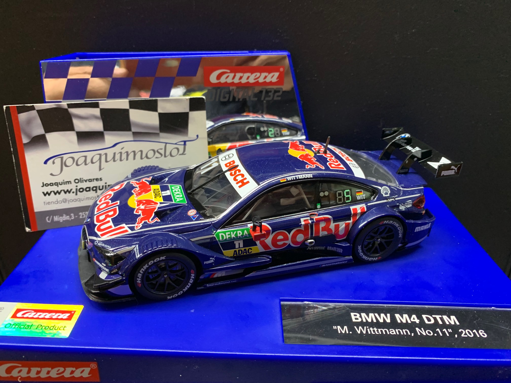 carrera digital 30778 bmw m4 dtm red bull
