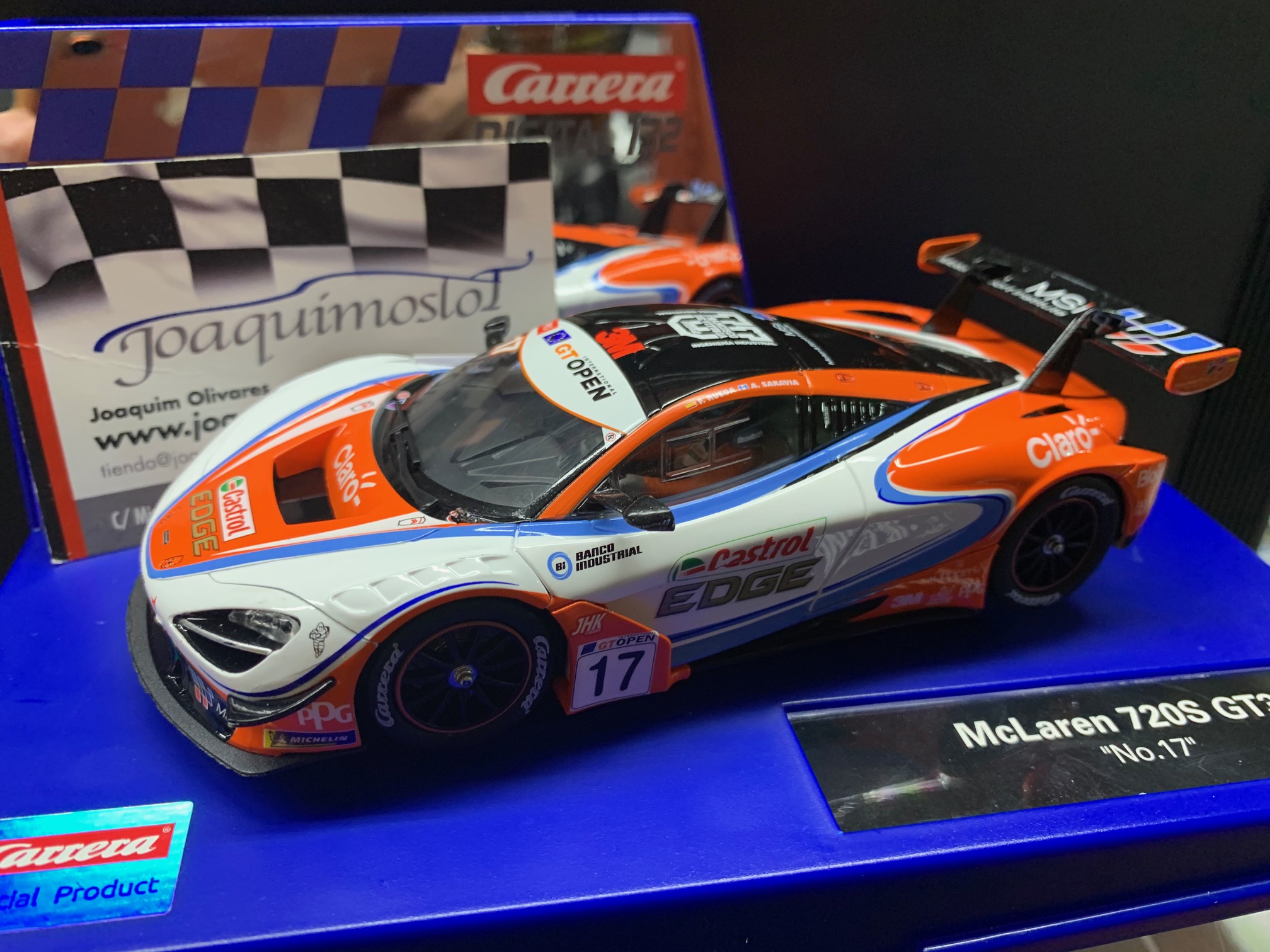 carrera digital 30920 mclaren 720s gt3 no.17