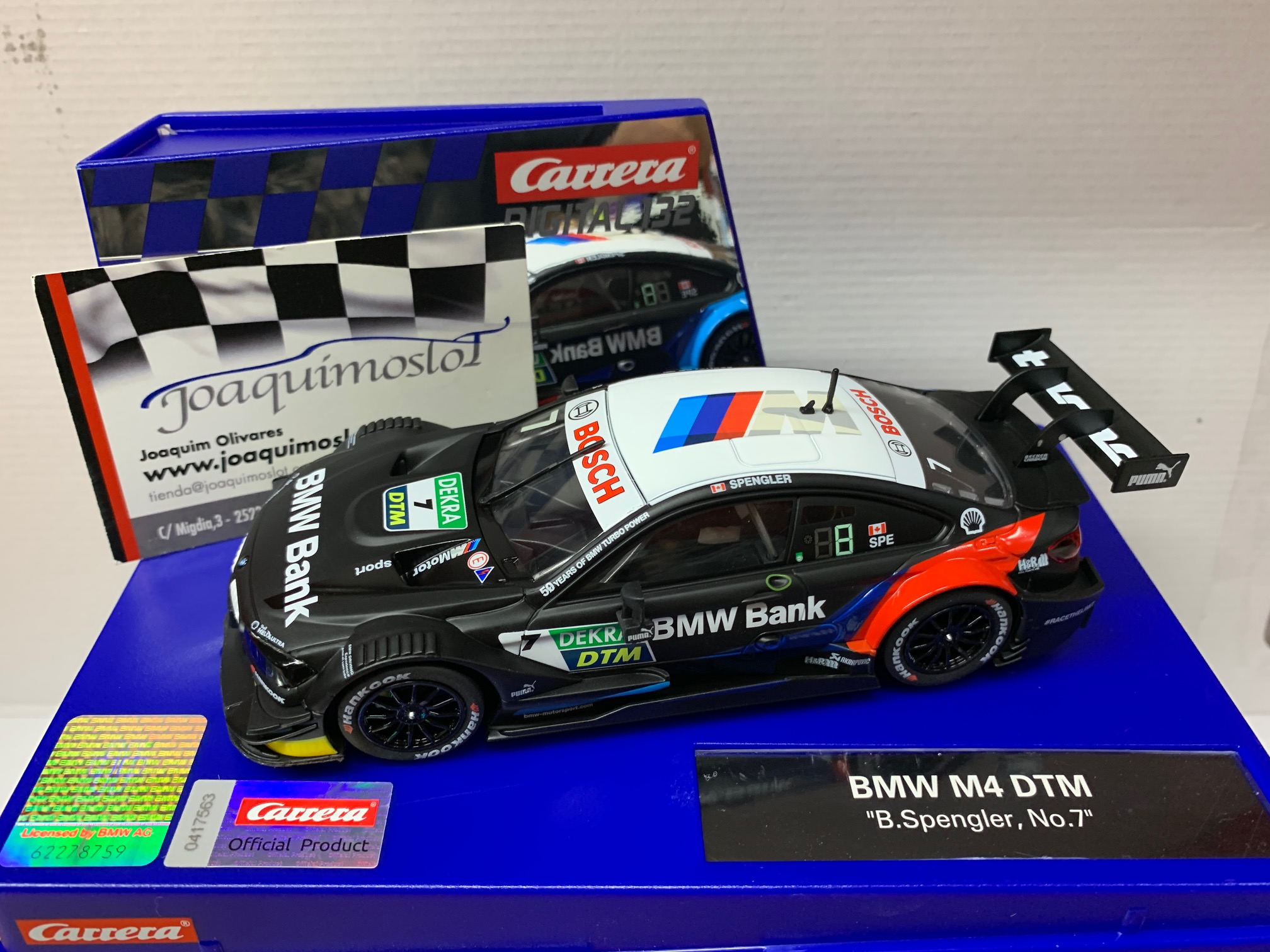 carrera digital 30986 bmw m4 dtm "b.spengler, no.7"