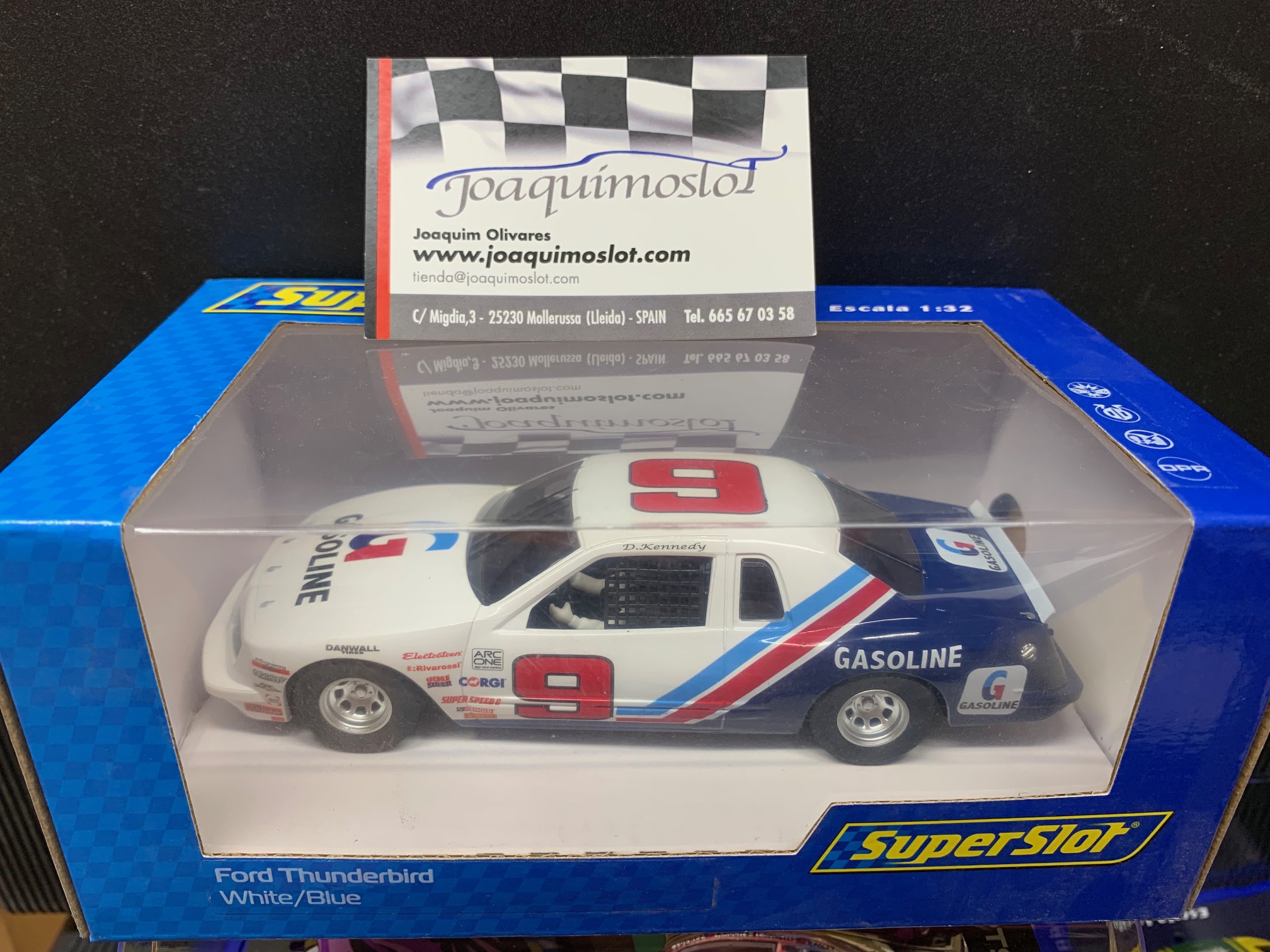 superslot h4035 ford thunderbird blue & white& red