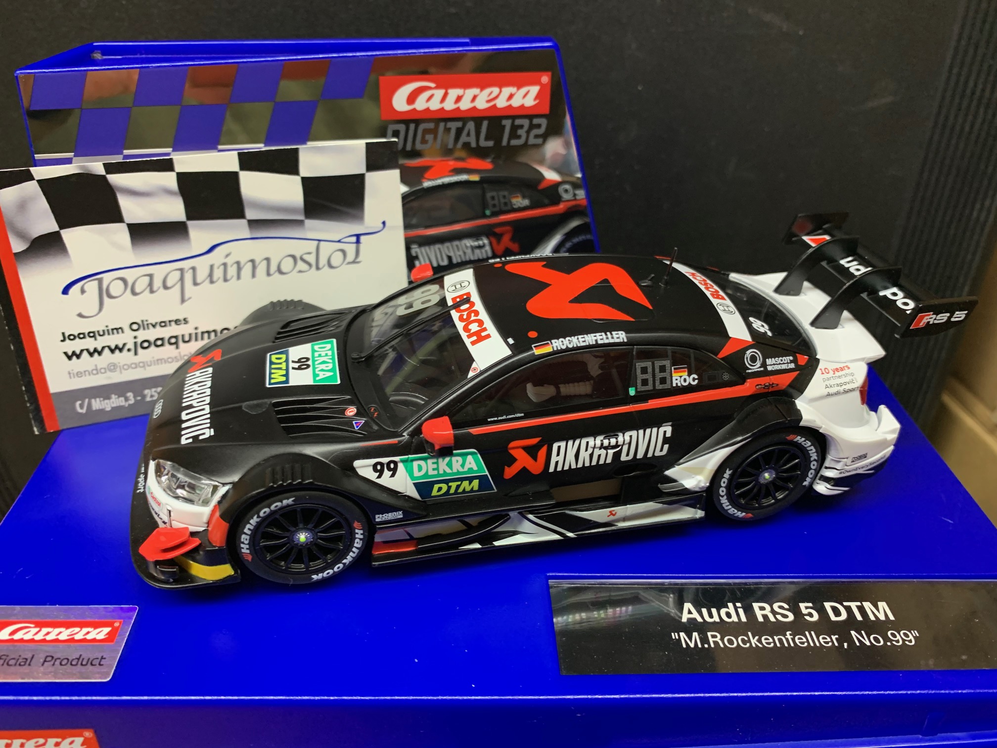 carrera digital 30985 audi rs 5 dtm "m.rockenfeller, no.99"