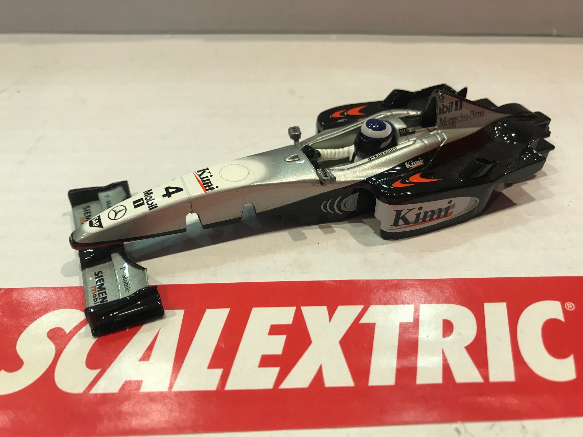 usado carroceria con faltas f1 mc laren nº4