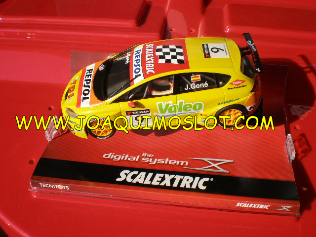 exclusivo seat leon gene ''9'' digital system