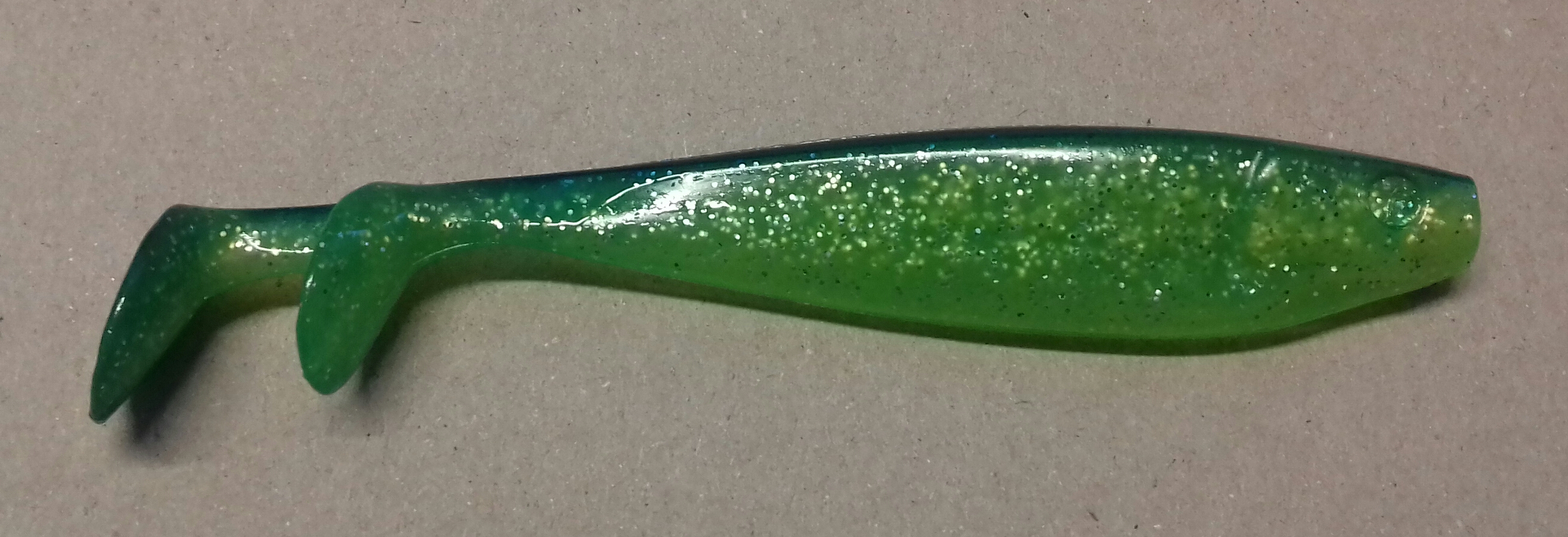 VINILO DELALANDE FURY SHAD 13 cm COLOR 136