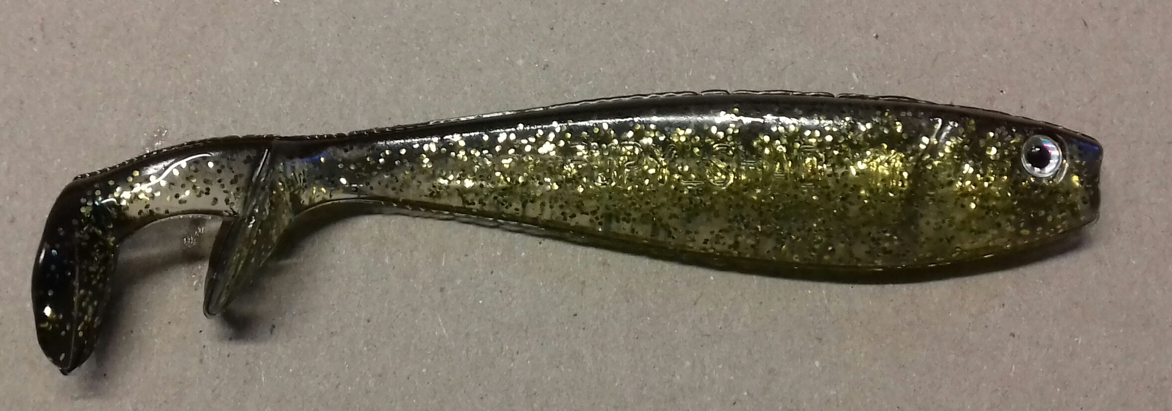 VINILO DELALANDE FURY SHAD 11 cm COLOR OR