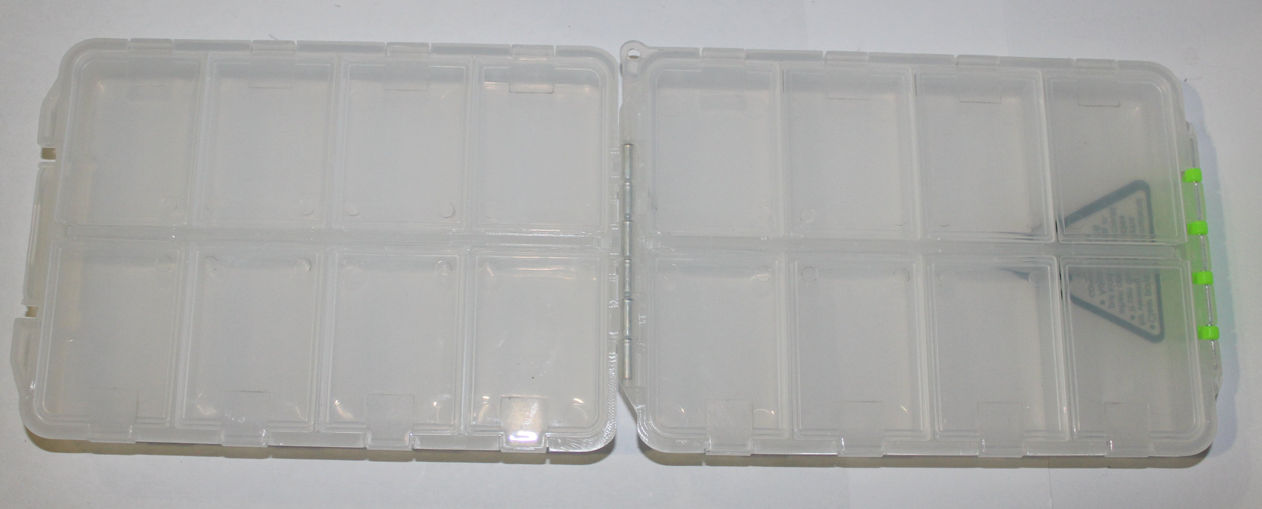 CAJA DE PESCA SF590