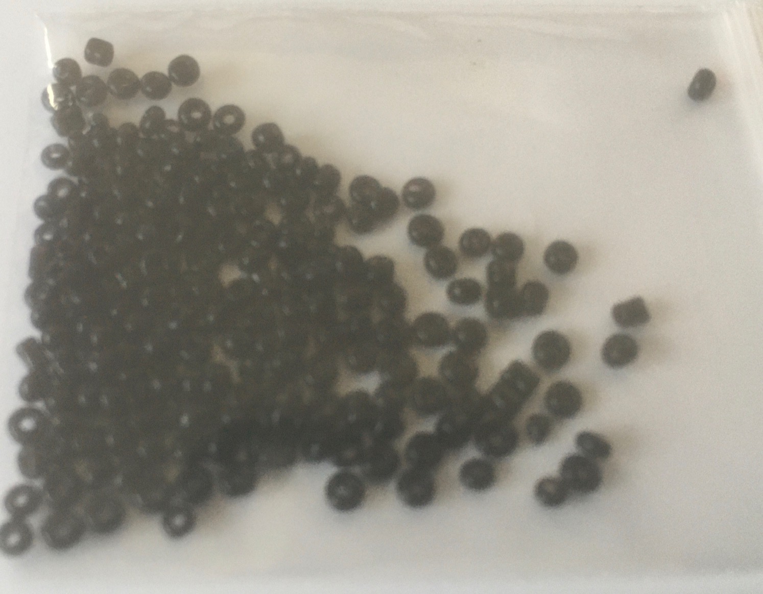 ESTANFISH - MICRO PERLAS NEGRAS (200 unidades)