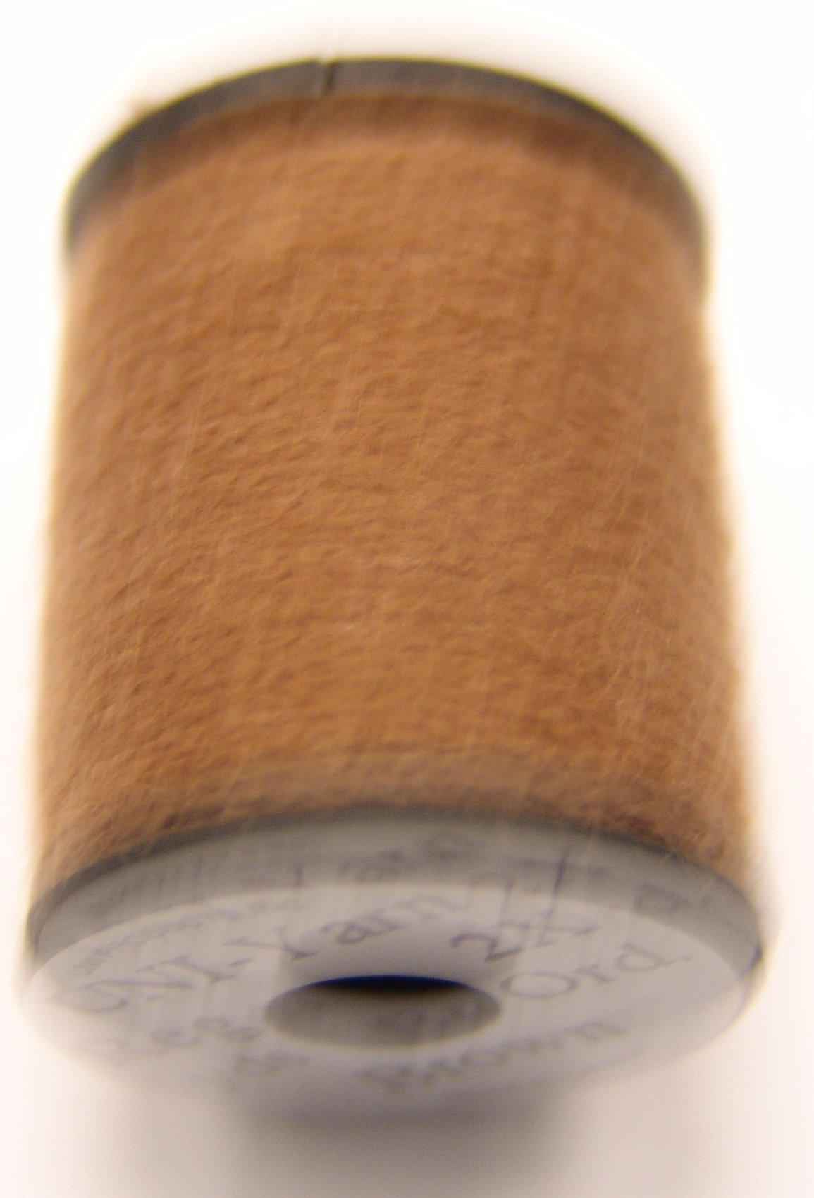HILO MONTAJE UNI-YARN 2X BROWN