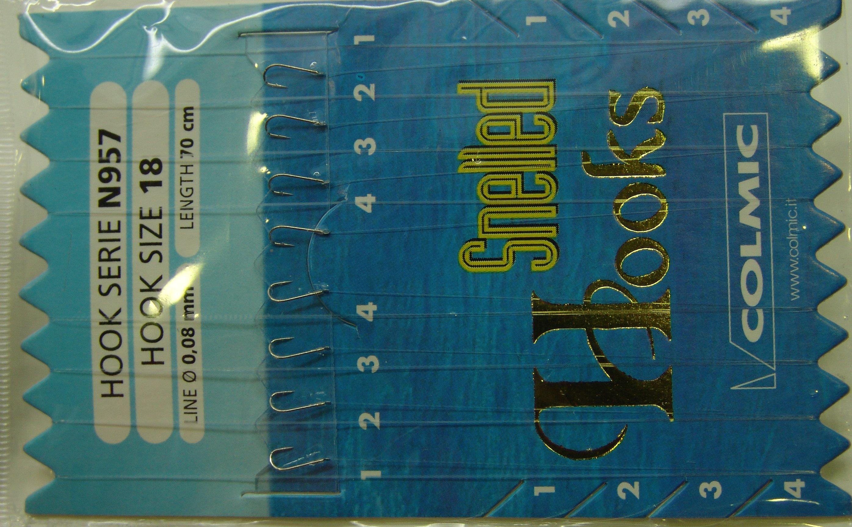 ANZUELOS COLMIC MONTADO N957 18 D08 70 CM