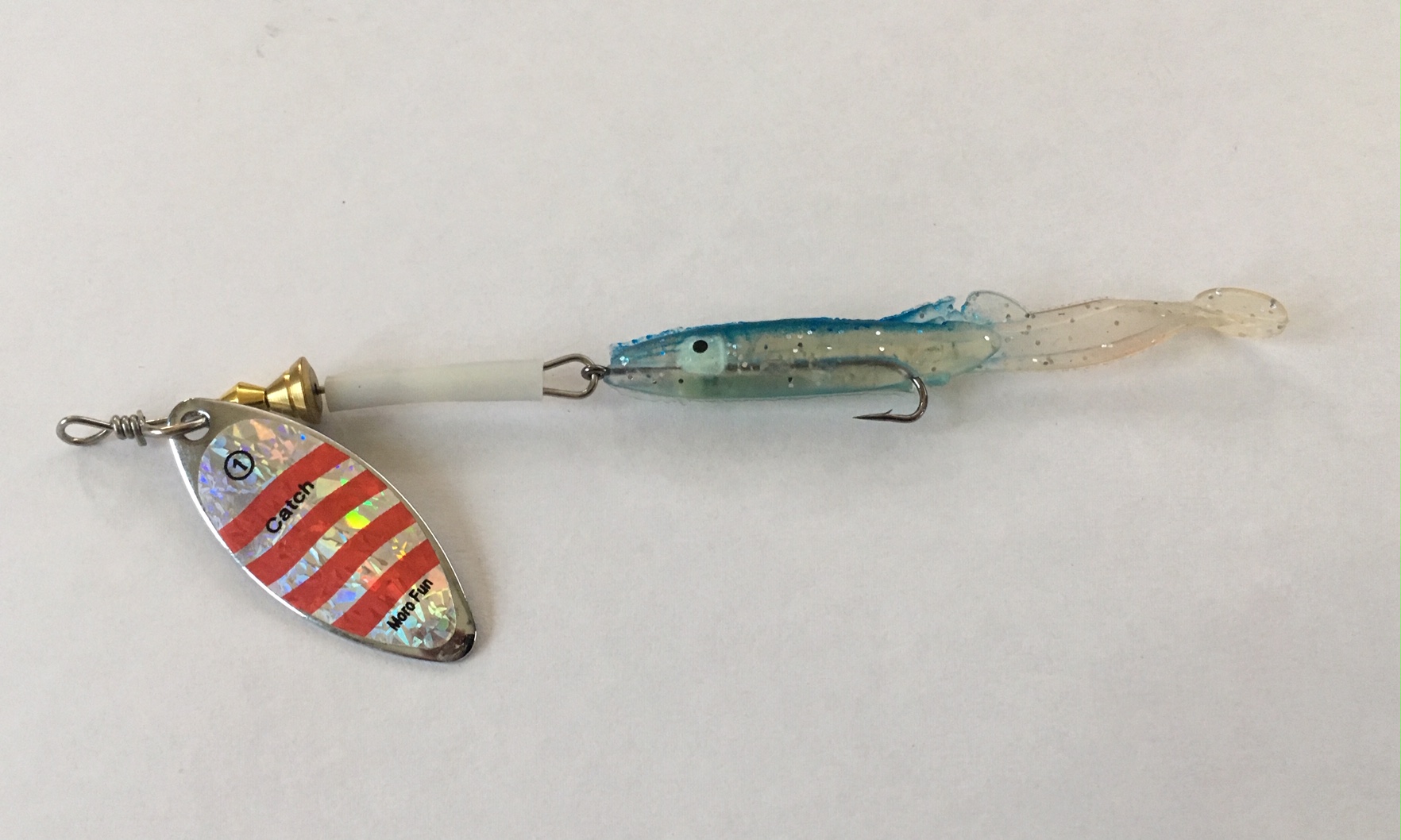 CUCHARILLA CON ANGUILON TITAN EEL 2 04