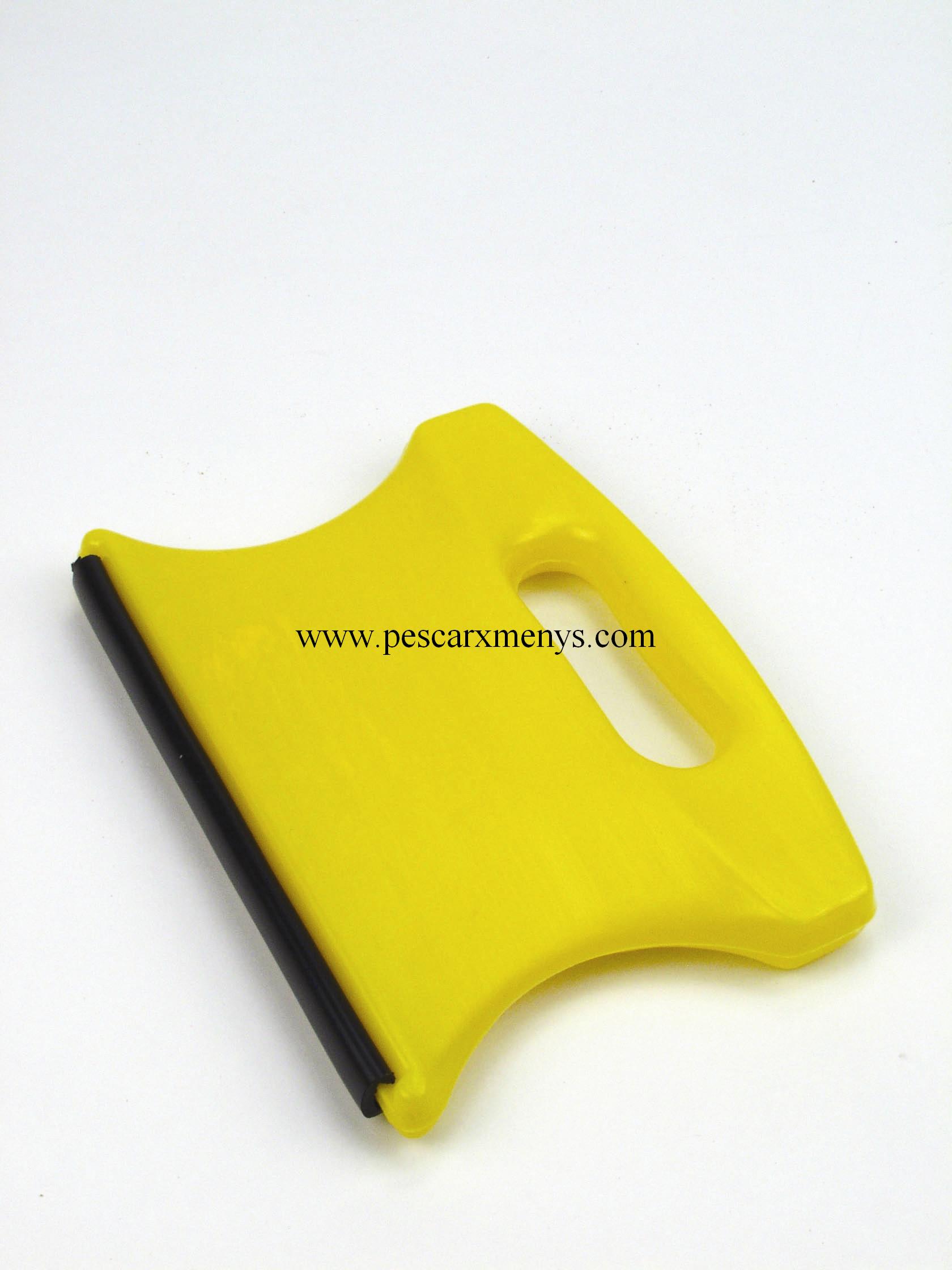 PLEGADOR PLASTICO MODELO 104