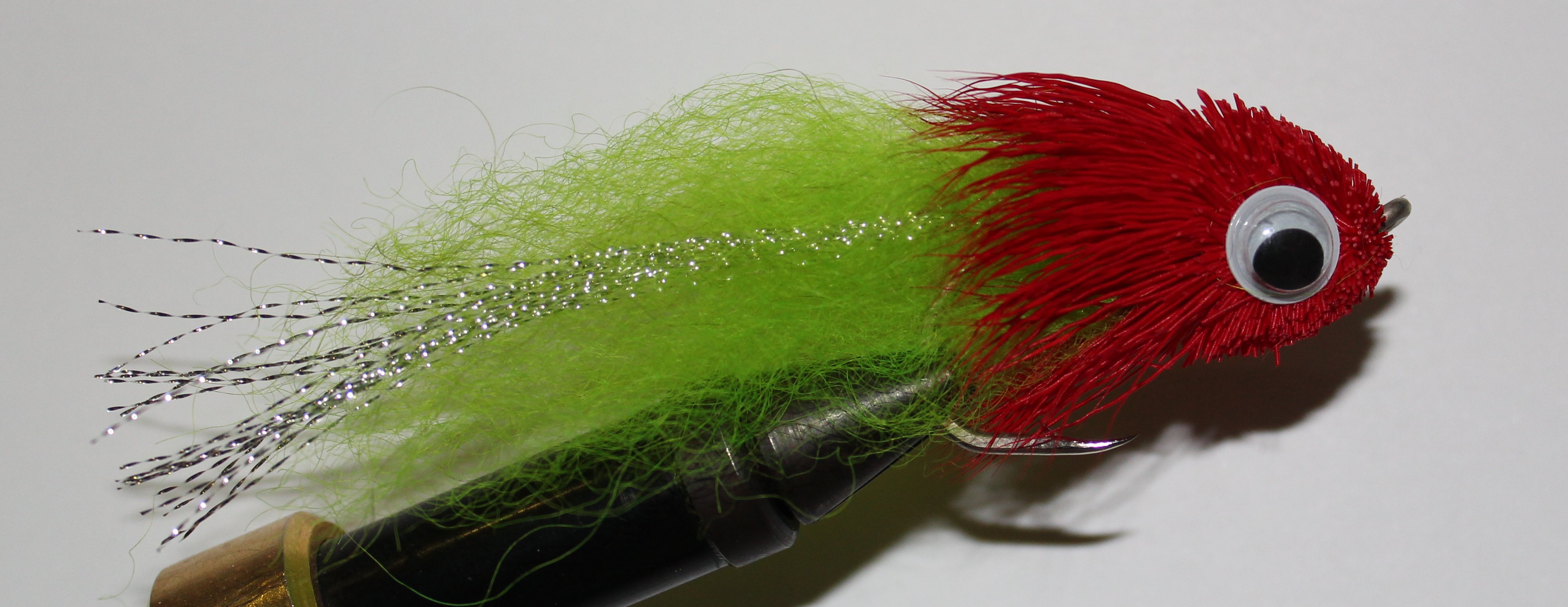DEER HAIR SHAD ANZ 4/0 RED/CHARTREUSE