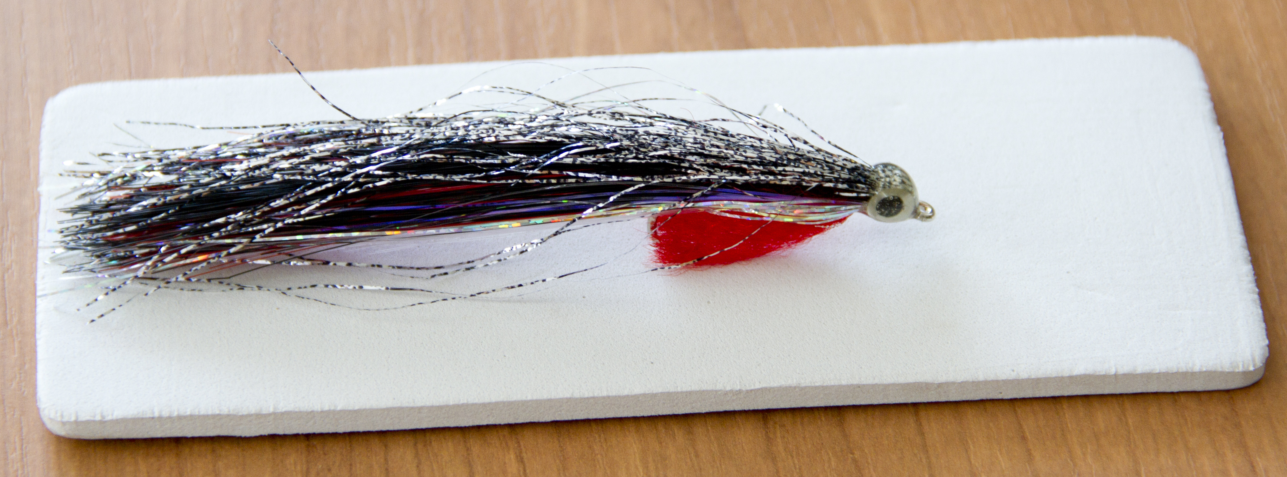 STREAMER MAR CUT BAIT 1/0 BLACK-RED