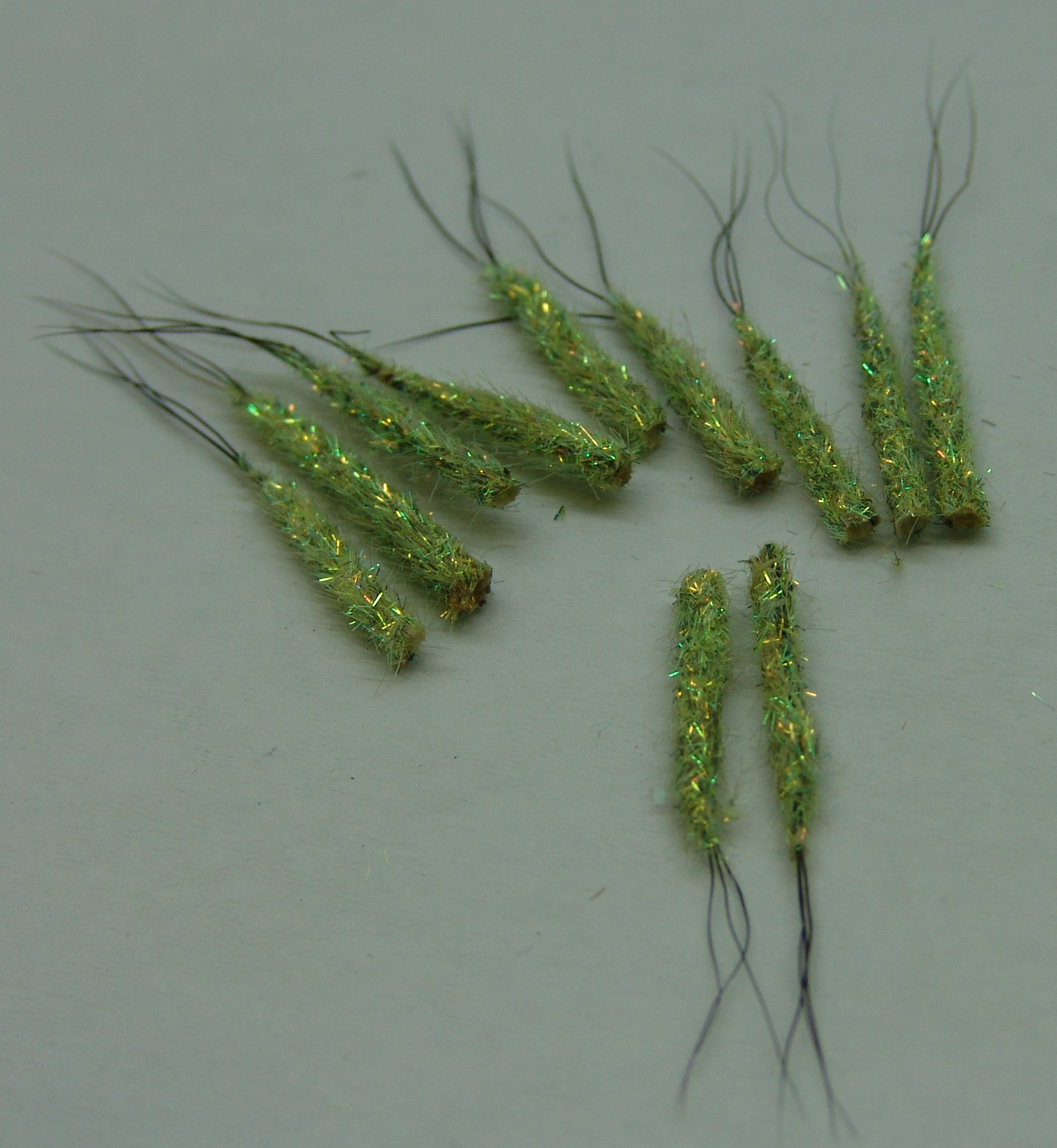 SPINNER BODY OLIVE ACTION FLY
