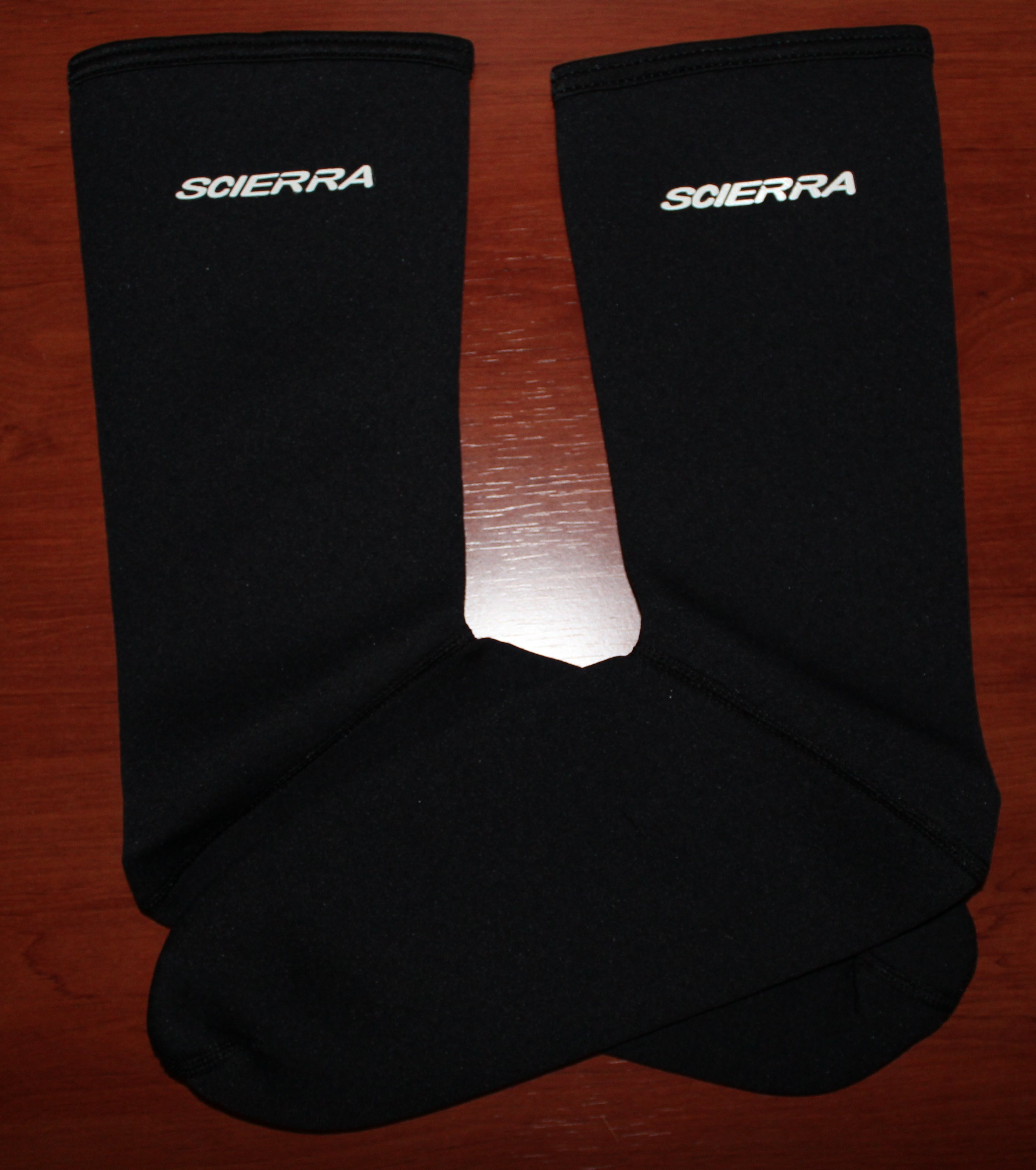 SCIERRA CALCETIN NEOPRENO TALLA L (42-43)