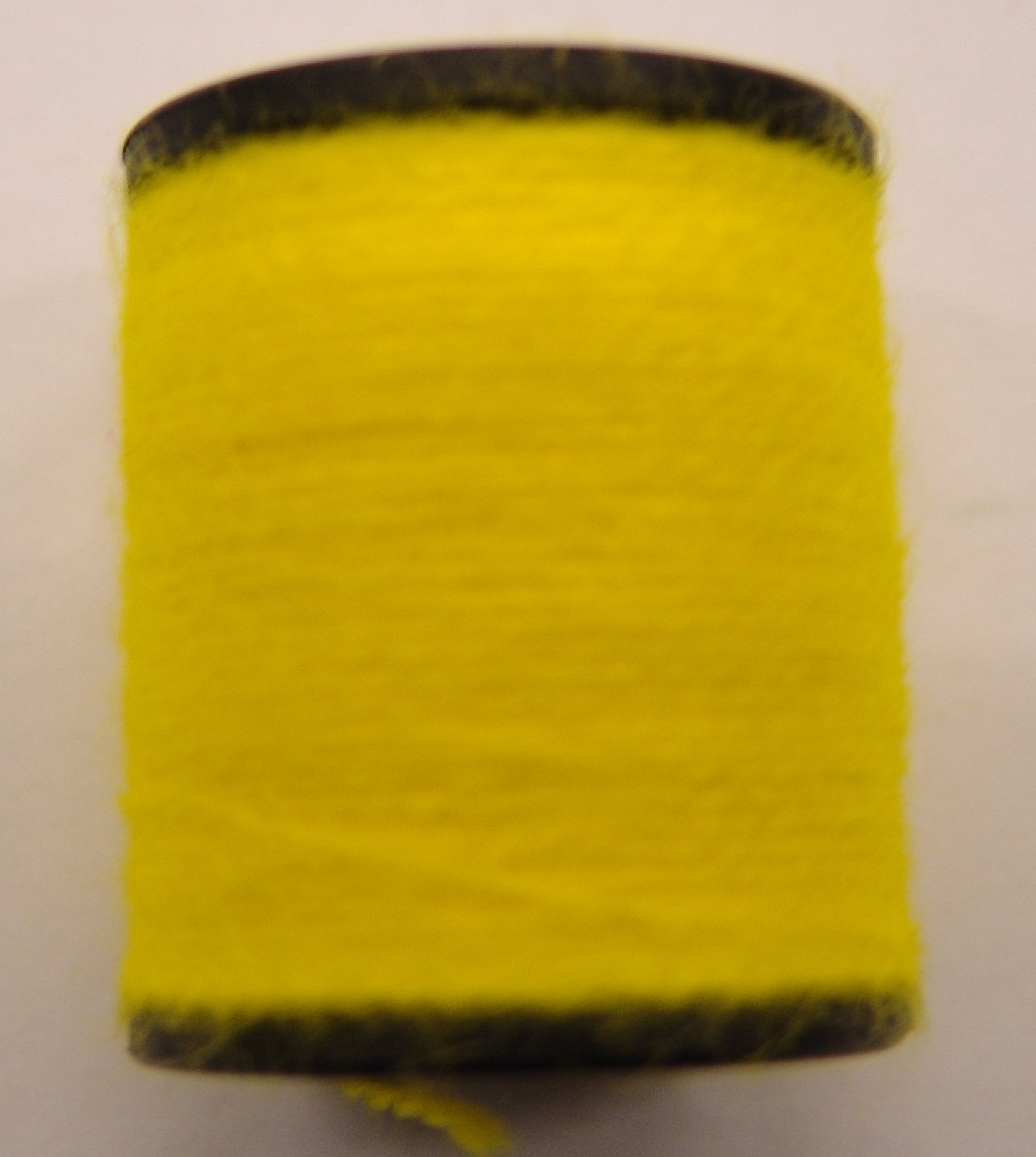 HILO MONTAJE UNI-YARN 2X FLUOR YELLOW
