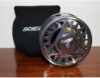 CARRETE SCIERRA TRAXION 8/10 TITANIUM_1 CARRETE SCIERRA TRAXION 8/10 TITANIUM_1