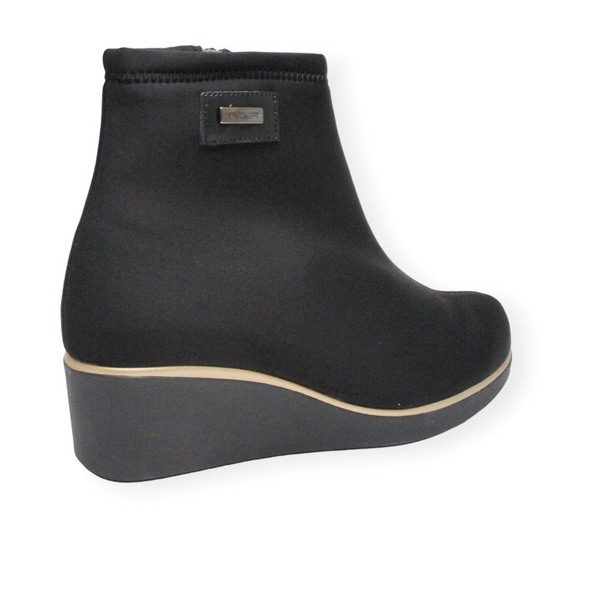 DR.CUTILLAS 64816 BLK WATERPROOF.