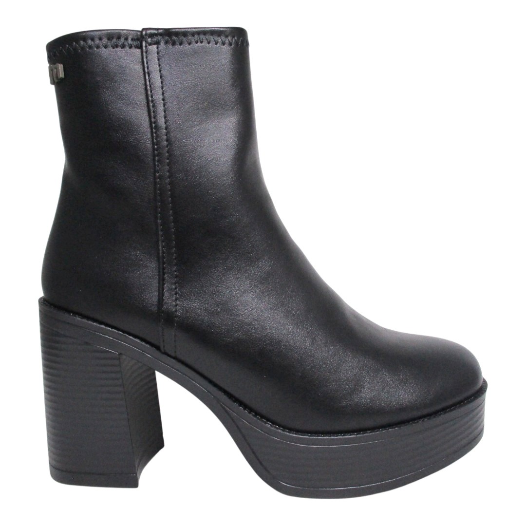 MUSTANG 56353 BLACK