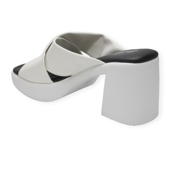 ANDARES 121110 WHITE.