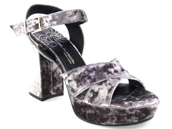 ANGEL ALARCON 76633 GREY