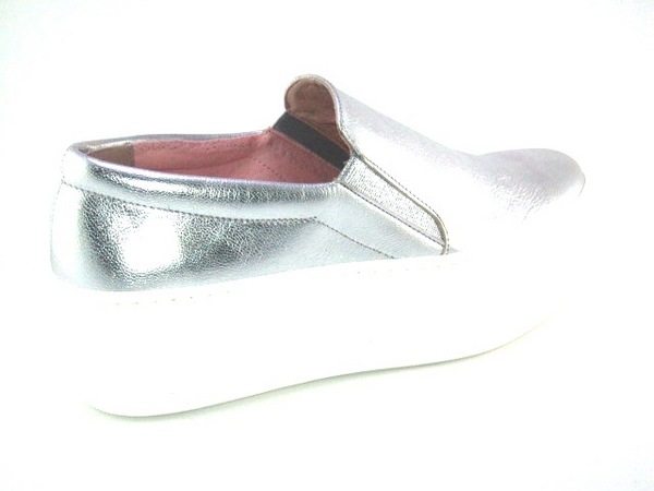 OXIGENO 14302 SILVER SLIP ON.